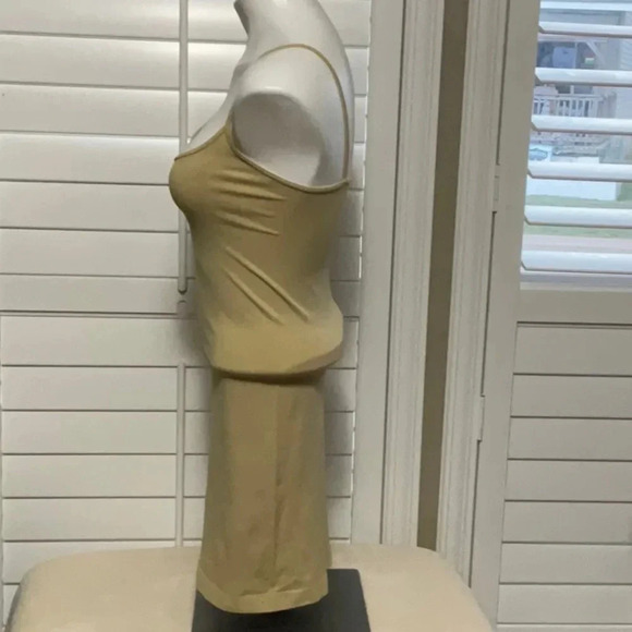 With - Picture 4 of 6